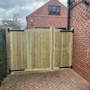 3/4 & 1/4 gun barrel style - Pressure Treated Tanalised Timber